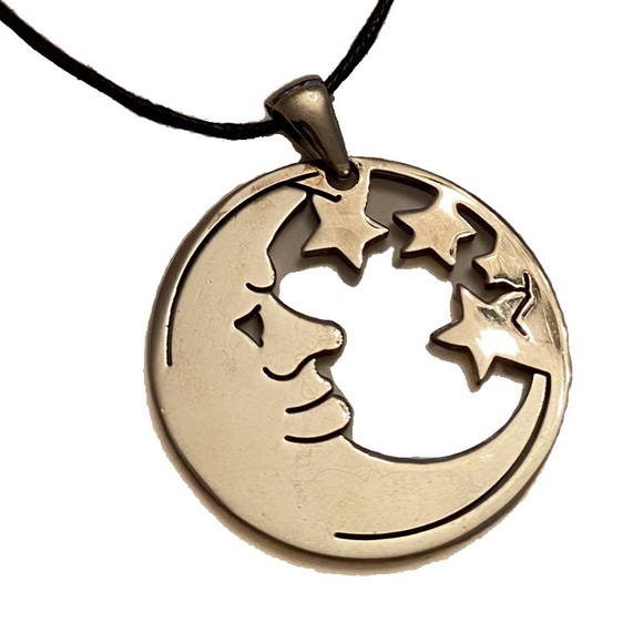 Macy’s sterling silver stars moon pendant necklace - Picture 2 of 11